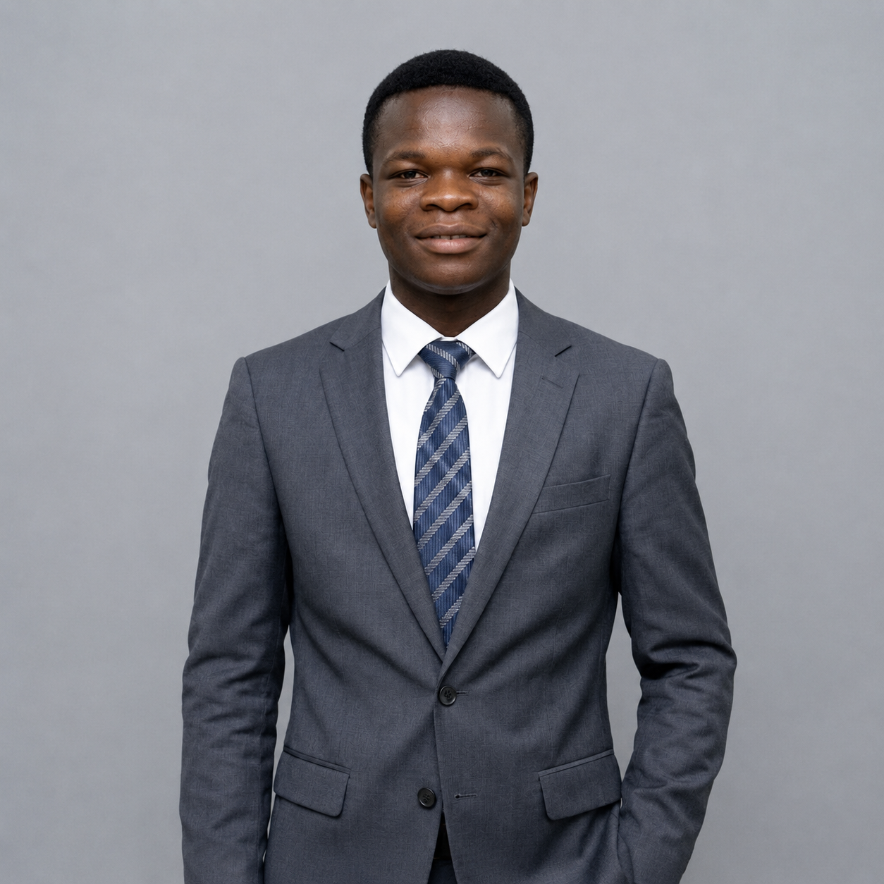 AZOUMAH Victor — Adjoint Électricité & Domotique
